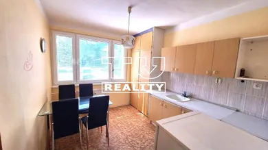 Na predaj 4-izbový byt, 85 m², Dolný Kubín