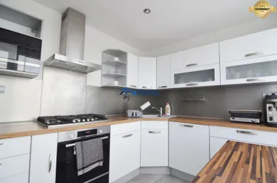 Квартири на продаж, 4-кімнатні, Zvolen · €199 000