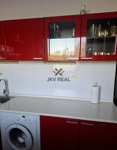 Na predaj 3-izbový byt, 66 m², Michalovce, ružová