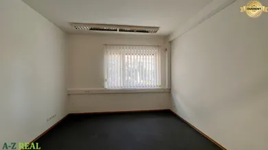 Na prenájom komerčné, 100 m², Bratislava-Ružinov, Haburská