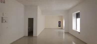 Na prenájom komerčné, 53 m², Piešťany, nám. Slobody
