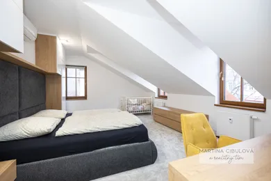 Na prenájom 3-izbový byt, 88 m², Banská Bystrica, Horná