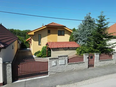 Domy na predaj, Sereď · €348 000