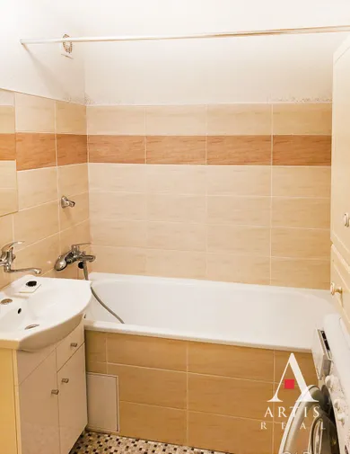 Na prenájom 1-izbový byt, 38 m², Košice-Sídlisko KVP, Titogradská