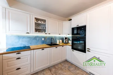 Na predaj 3-izbový byt, 63 m², Trnava, Ulica Jána Bottu