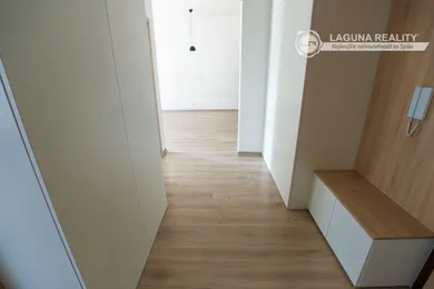 Na predaj 3-izbový byt, 58 m², Spišská Nová Ves, Námestie Iglovia