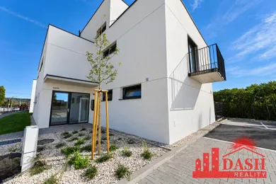 Na prenájom 2-izbový byt, 50 m², Trenčín, Istebnícka