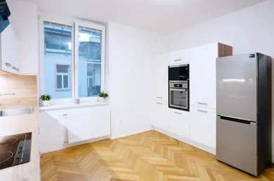 Na predaj 3-izbový byt, 113 m², Bratislava-Staré Mesto