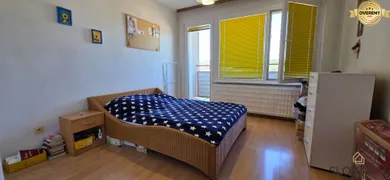 Na predaj 3-izbový byt, 75 m², Žiar nad Hronom, SNP