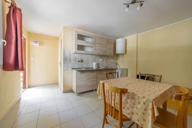 Na predaj 3-izbový rekreačný dom, 40 m², Vinné