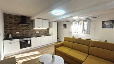 Na predaj 8-izbový dom, 240 m², Zvolen, Lesnícka