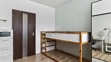 Na prenájom 3-izbový byt, 64 m², Bratislava-Dúbravka, Drobného
