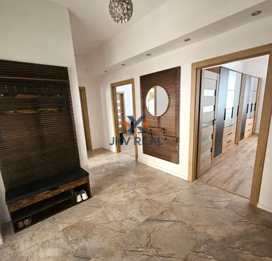 Na prenájom 4-izbový byt, 110 m², Trnava, Šrobárova
