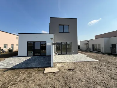 Na predaj 4-izbový dom, 84 m², Hubice