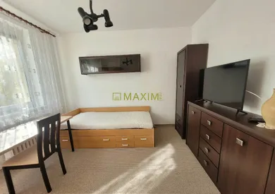 Na predaj 4-izbový byt, 73 m², Bratislava-Ružinov, Babuškova