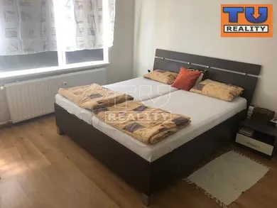 Na predaj 2-izbový byt, 61 m², Nová Dubnica