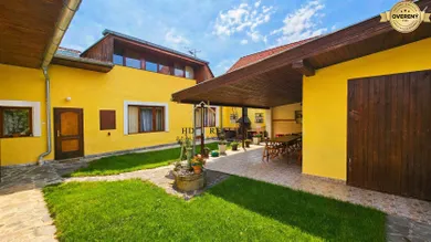 Domy na sprzedaż, 5-pokojowe, Lučenec · €241 000