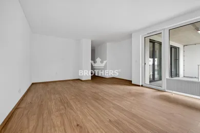 Apartments for sale, 3-room in Bratislava-Dúbravka · €319,000