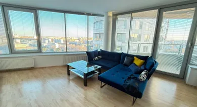 Квартиры в аренду, 3-комнатные, Bratislava-Nové Mesto · €999
