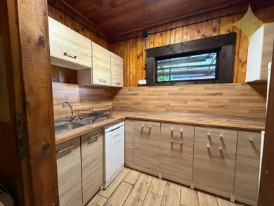 Na predaj rekreačný dom, 57 m², Vyhne