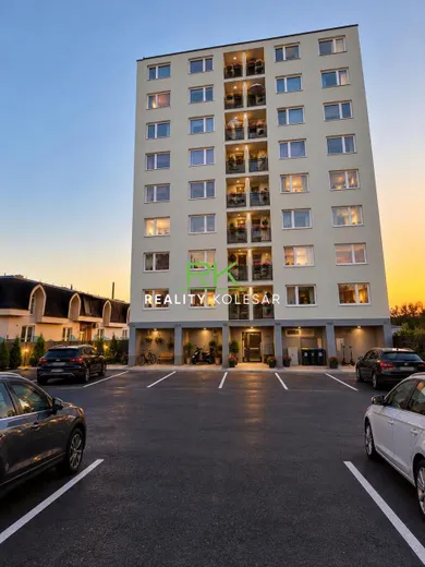 Mieszkania na sprzedaż, 4-pokojowe, Trebišov · €155 000