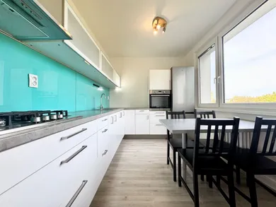 Na predaj 3-izbový byt, 64 m², Bratislava-Dúbravka, Cabanova