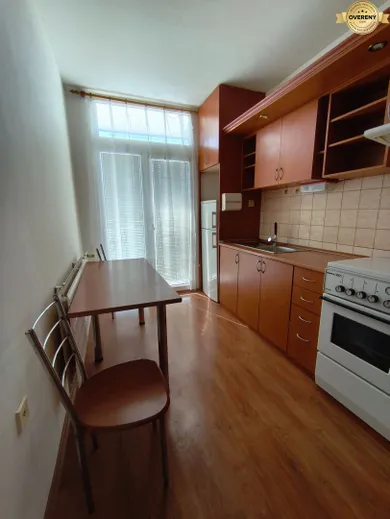 Mieszkania na wynajem, 2-pokojowe, Prievidza · €500