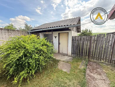 Na predaj 2-izbový dom, 90 m², Lukáčovce