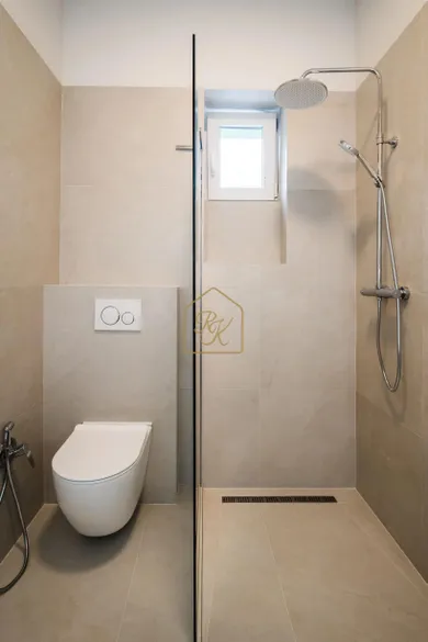 Na predaj 3-izbový byt, 83 m², Nitra, Štúrova