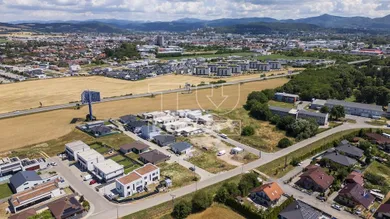Na predaj pozemok, 499 m², Trenčín