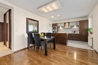 Mieszkania na wynajem, 3-pokojowe, Bratislava-Staré Mesto · €1300