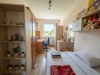 Na predaj 4-izbový byt, 84 m², Banská Bystrica, Kráľovoholská