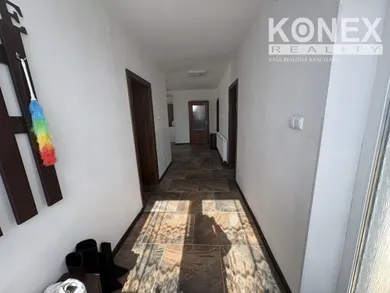 Na predaj dom, 439 m², Blatné Remety