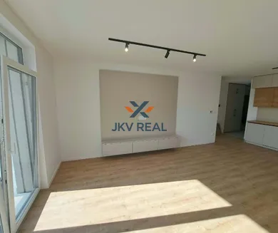 Na prenájom 2-izbový byt, 64 m², Spišská Nová Ves, zelené údolie