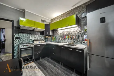 Na predaj 4-izbový byt, 87 m², Bratislava-Petržalka, Bzovícka
