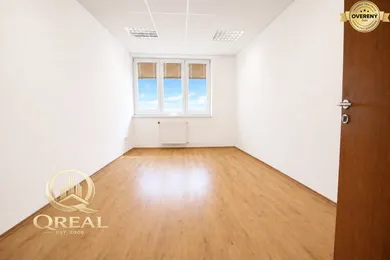 Na prenájom komerčné, 100 m², Bratislava-Ružinov, Trenčianska