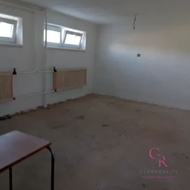 Na predaj 4-izbový dom, 200 m², Čata