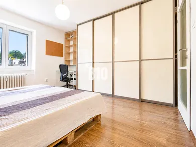 Na predaj 2-izbový byt, 60 m², Nitra