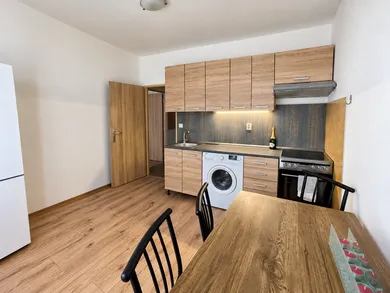 Na prenájom 1-izbový byt, 34 m², Zvolen, Jesenského