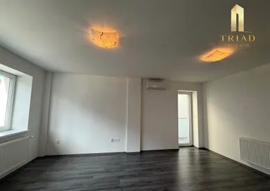 Na prenájom 2-izbový byt, 61 m², Nové Zámky