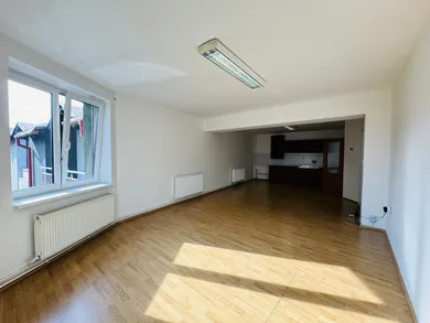 Na prenájom 3-izbový byt, 90 m², Kysucké Nové Mesto, ČSA