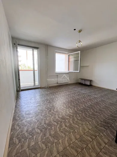 Mieszkania na sprzedaż, 1-pokojowe, Levice · €63 000