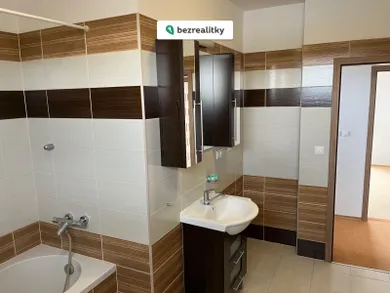 Na predaj 5-izbový dom, 112 m², Chorvátsky Grob