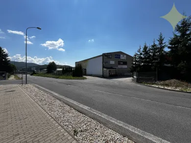 Komerčné priestory na prenájom, Banská Bystrica · €956