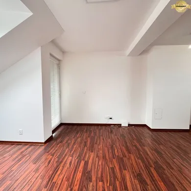 Na predaj 3-izbový byt, 91 m², Banská Bystrica, Kollárova