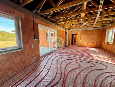 Na predaj dom, 176 m², Nový Salaš