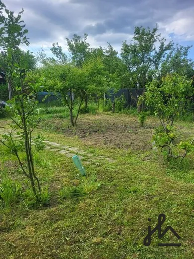 Na predaj pozemok, 400 m², Piešťany