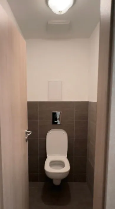 Na prenájom 2-izbový byt, 52 m², Bratislava-Karlova Ves