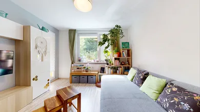 Na predaj 4-izbový byt, 84 m², Banská Bystrica, Internátna