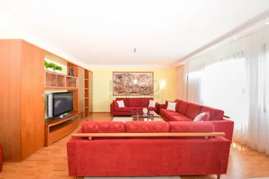 Na prenájom byt, 213 m², Bratislava-Karlova Ves, Hlaváčikova